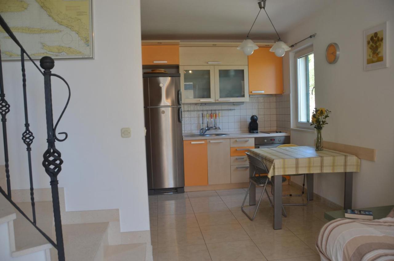 Apartman Ananda Bol - 2 Bedrooms, 7 Beds Eksteriør billede