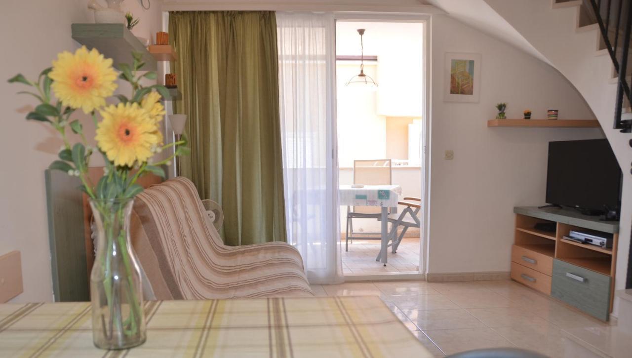 Apartman Ananda Bol - 2 Bedrooms, 7 Beds Eksteriør billede